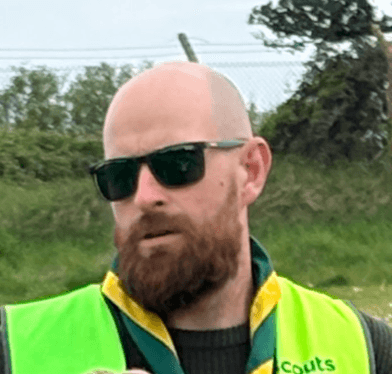 Leader Image